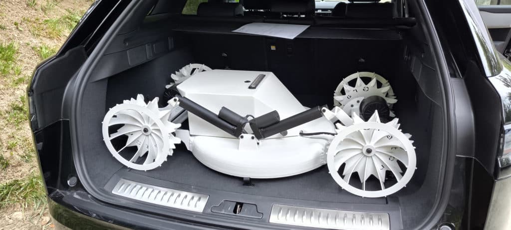 Grator robot débroussailleur facilement transportable dans un coffre